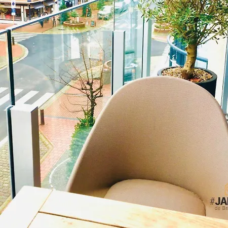 Modern Met Terras Ideaal Gelegen * Knokke-Heist